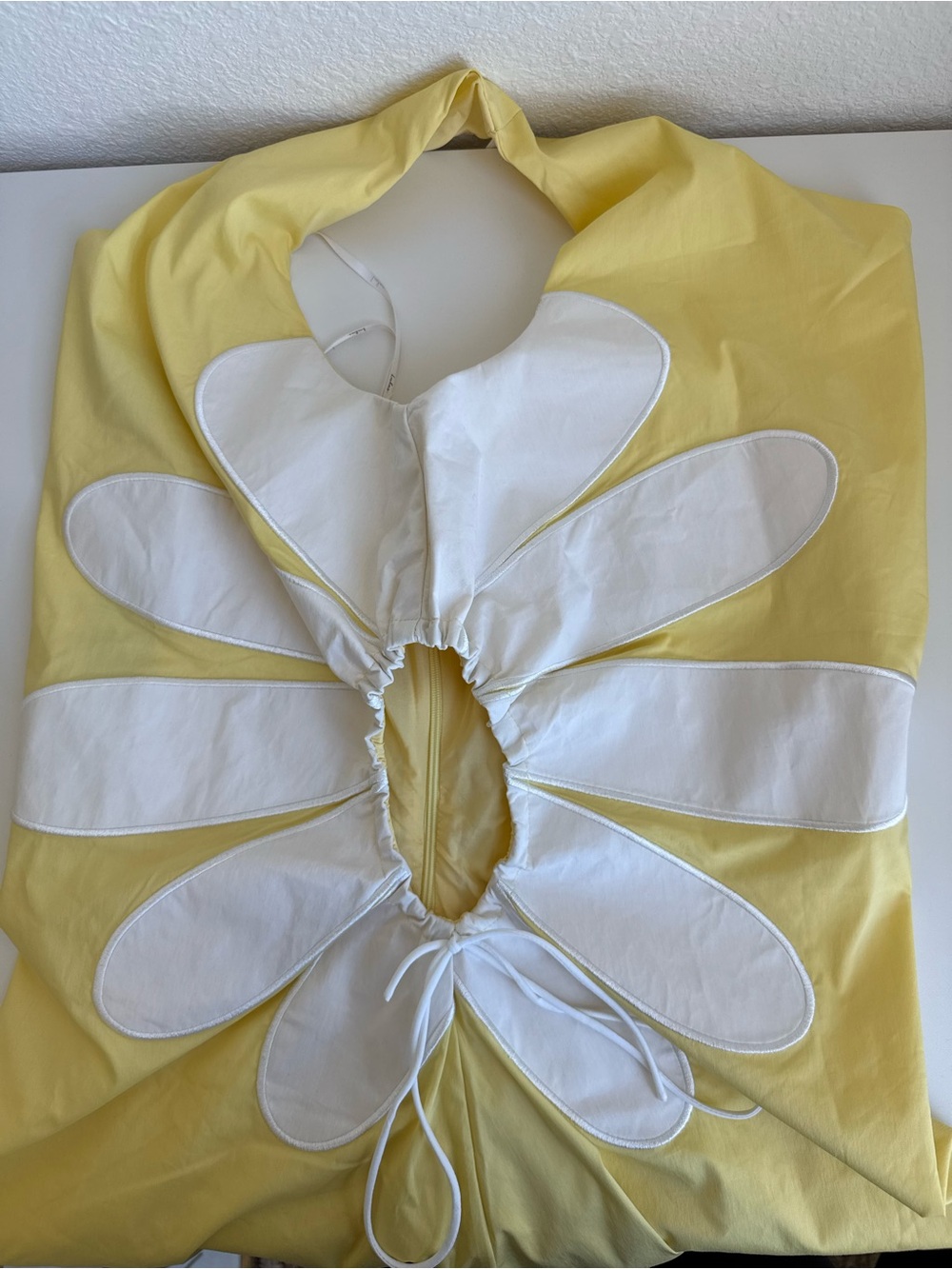 Lulu's One-Shoulder Lemon Mini Dress with White Daisy - Picture 8 of 12